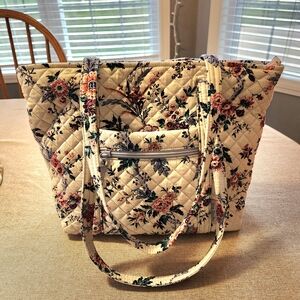 Brand New Vera Bradley Floral Quilted Tote Bag